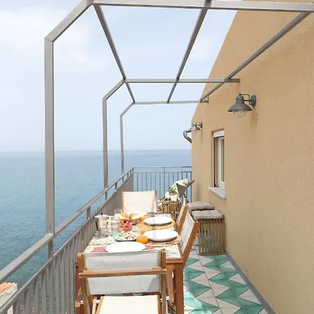 Apartment Ondina *